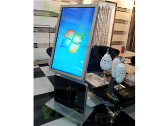 55寸触摸一体机应用于古董店