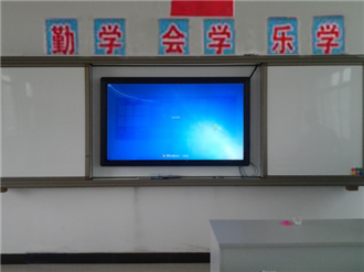 某学校55寸触摸一体机案例